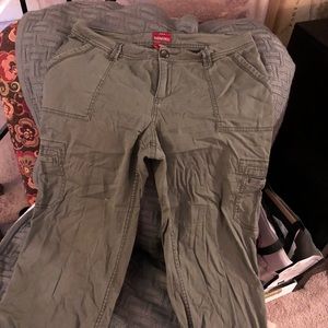 Cargo pants l Size 10 l Green